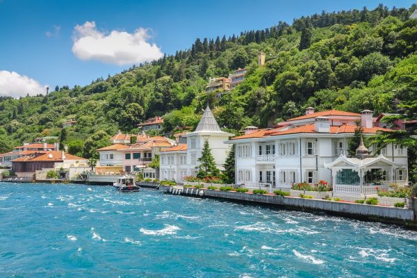 Princes’ Islands Full Day Tour: Büyükada Boat Trip & Lunch